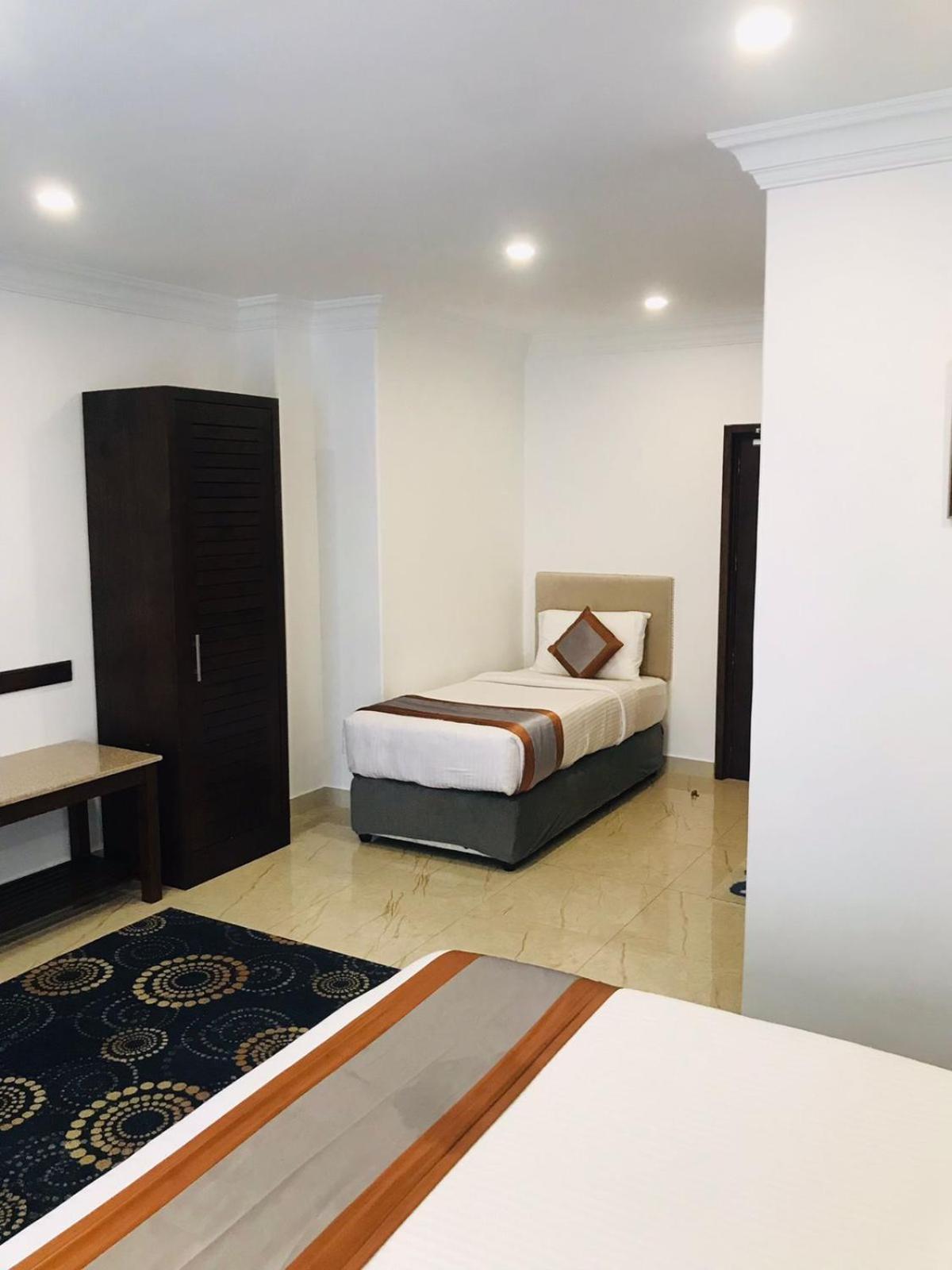 Galaxy Grand Hotel Nuwara Eliya Extérieur photo